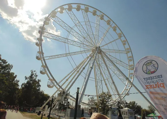 3 Szobas Fahaz Nyaralo * שיופוק