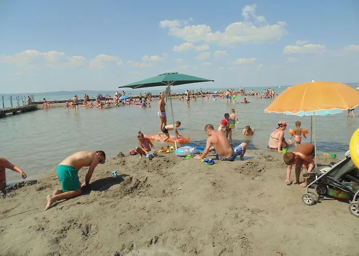 בית נופש 3 Szobas Fahaz Nyaralo שיופוק