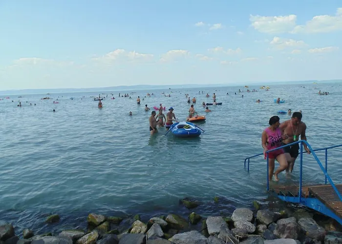 3 Szobas Fahaz Nyaralo * שיופוק