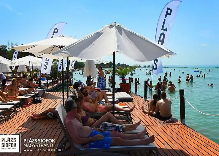 3 Szobas Fahaz Nyaralo שיופוק